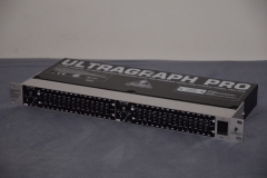 Behringer Stereo Equalizer