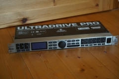 Behringer Lautsprecher Management System