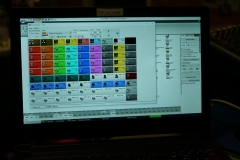 Laptop mit PC-Dimmer Kontrollpanel