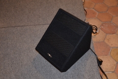 Box SM-80A auf Bühne