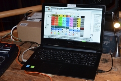Laptop mit PC-Dimmer Kontrollpanel